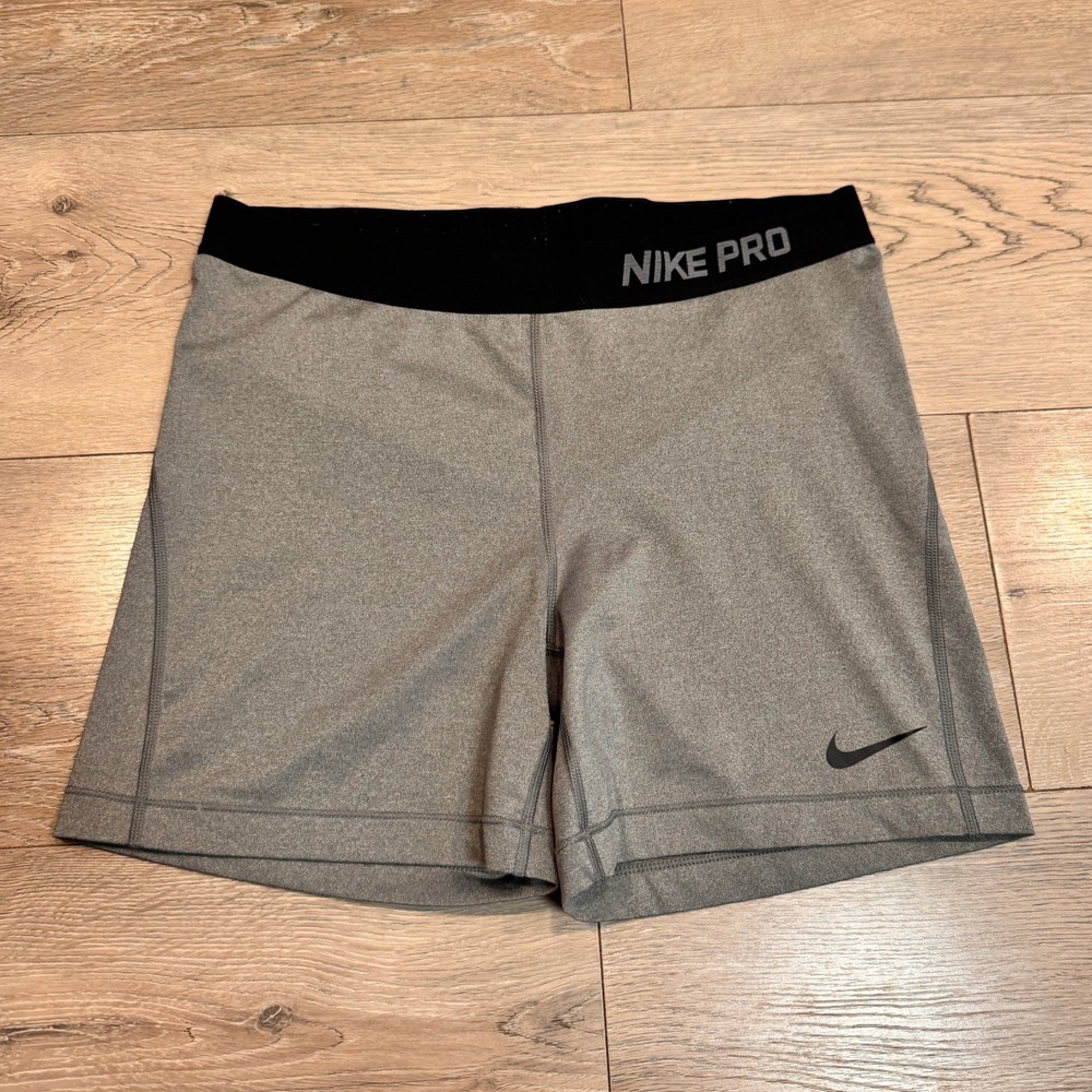 Nike Pro Training Shorts XLarge XL Gray Athletic Compression‎ Running Gym Womens